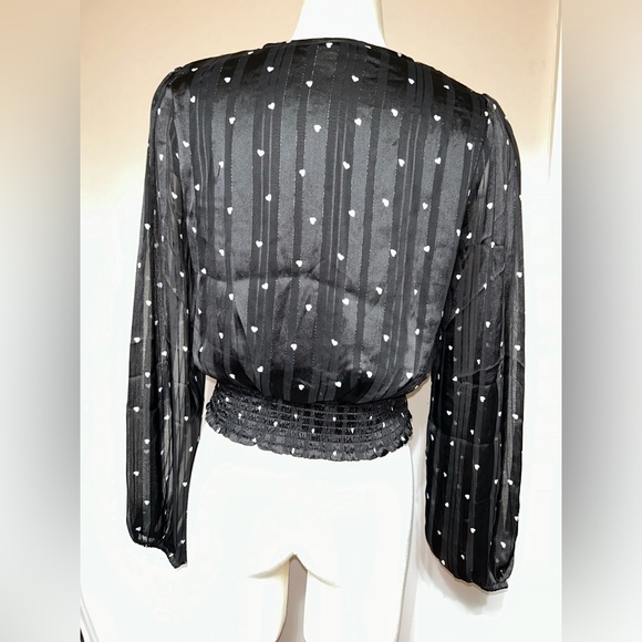 Heart Printed long sleeve blouse - Picture 2 of 9